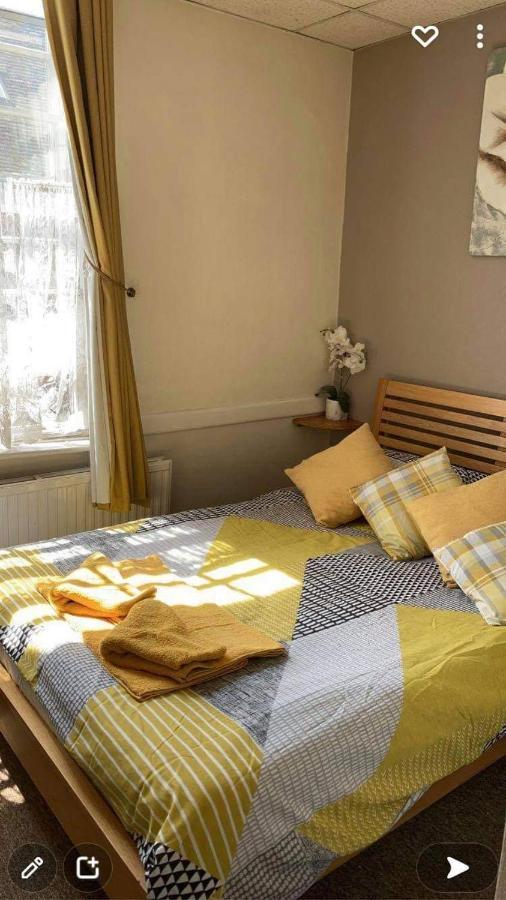 Bed and Breakfast The Crown In Fordingbridge Exterior foto